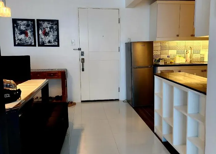 Cozy And Spacious Unit With Free Netflix * Manila