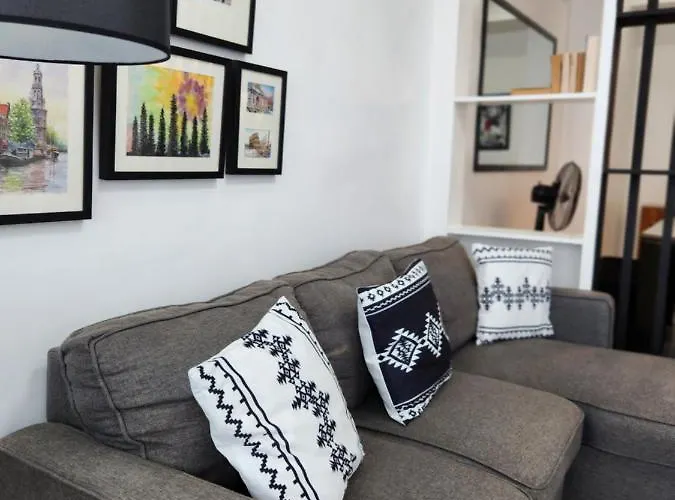 Apartment Cozy And Spacious Unit With Free Netflix Manila