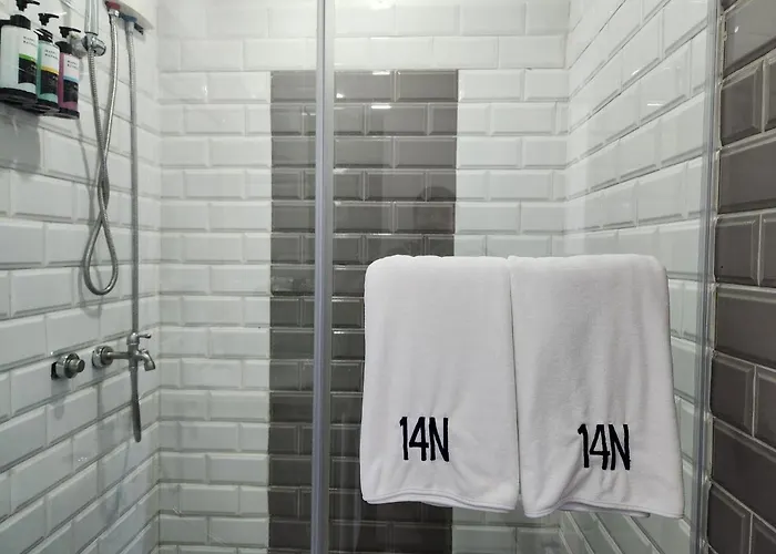 Cozy And Spacious Unit With Free Netflix Apartment Manila